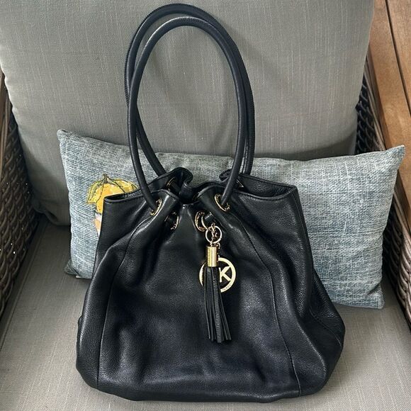 Michael Kors Leather Shoulder Bag - Picture 2 of 10